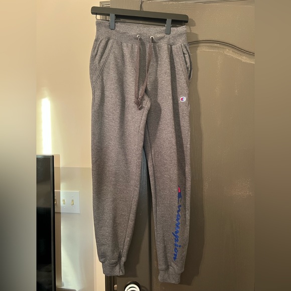 Champion joggers - Picture 2 of 4